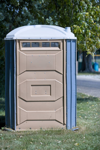 Porta potty delivery and setup in St James, MN